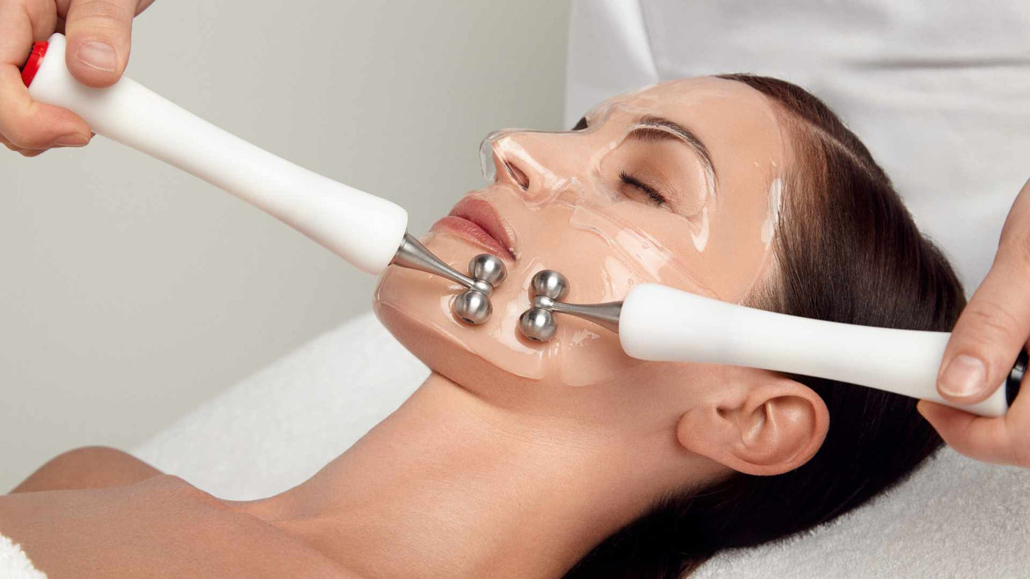 CACI Model Face Lifting Facial