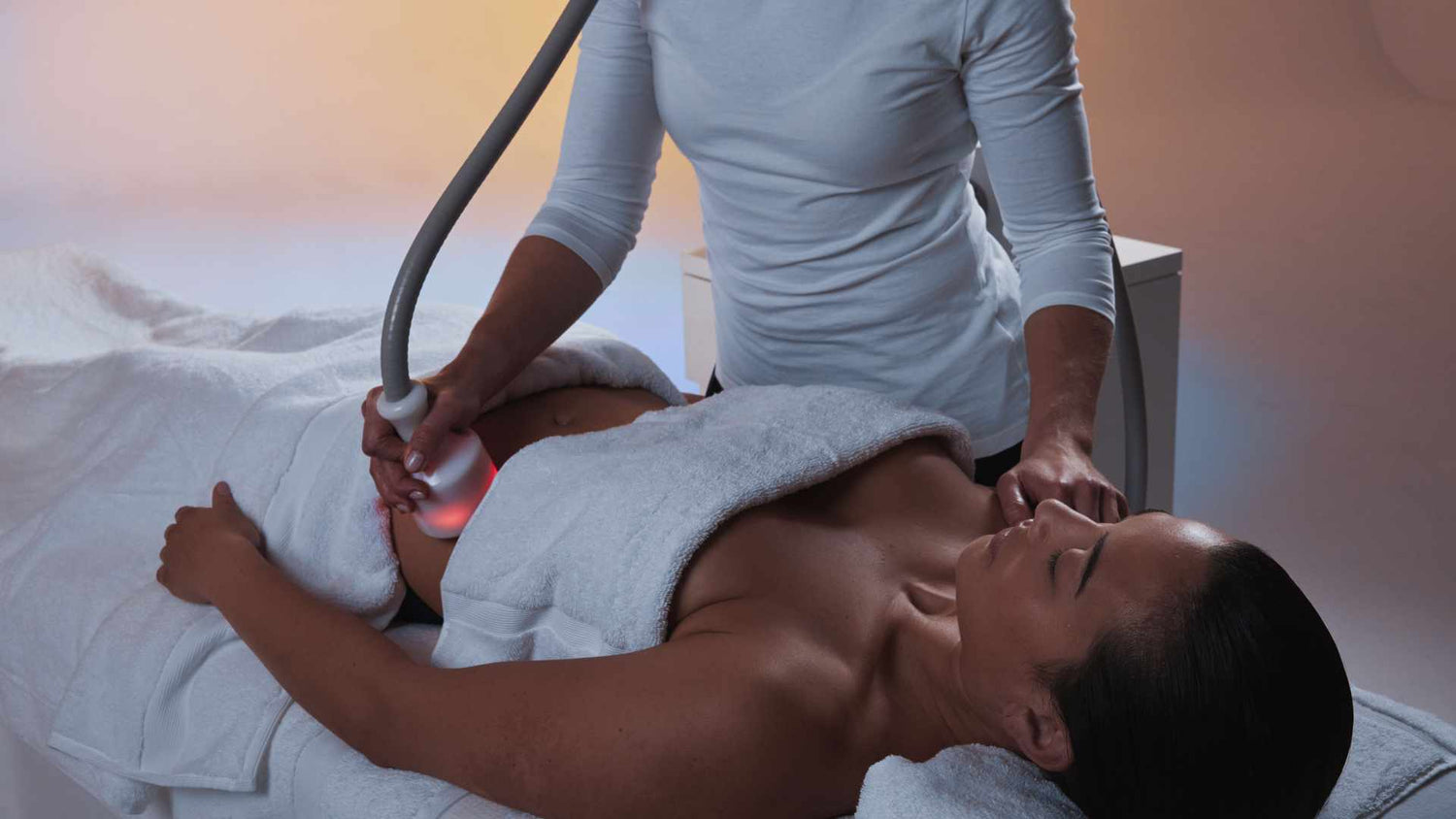 Discover the future of body sculpting with ELEMIS Cryobody