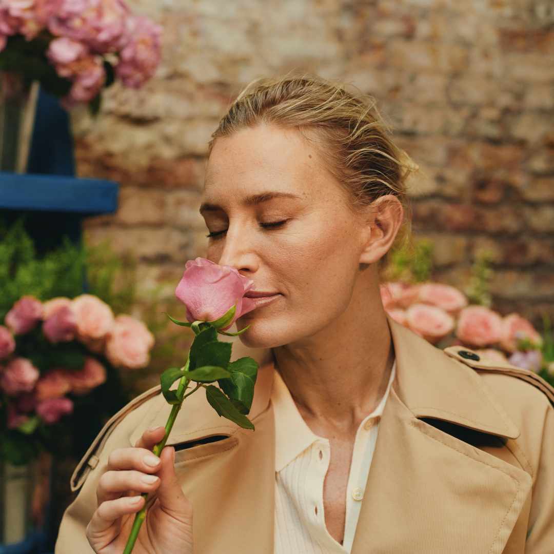 ELEMIS EXPERT Pro-Glow Rose Facial Gift Voucher